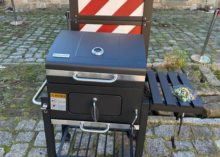 Fewo WAFFENKAMMER im Rittergut Leppersdorf bei Dresden für 7 Personen